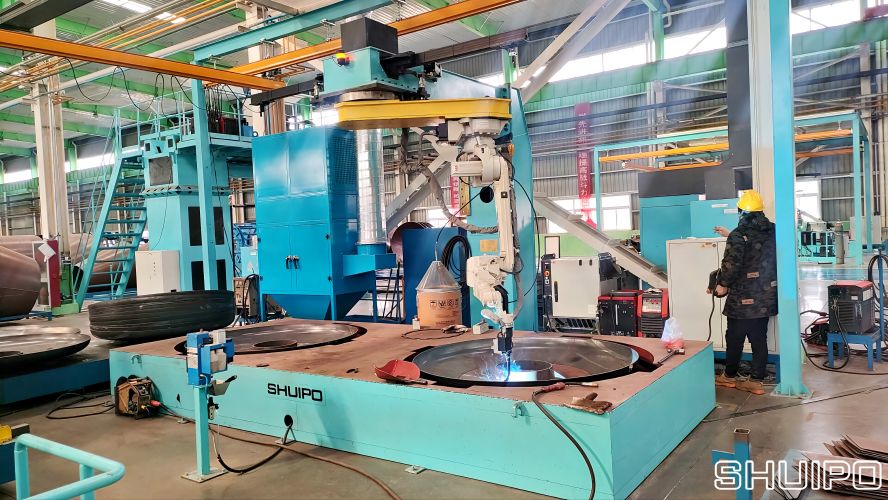 4封頭加強(qiáng)筋焊接機(jī)器人. 4封頭加強(qiáng)筋焊接機(jī)器人.