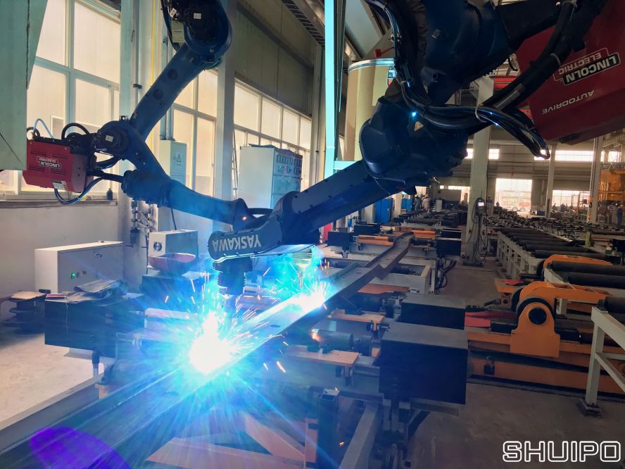 大梁焊接機器人 大梁焊接機器人